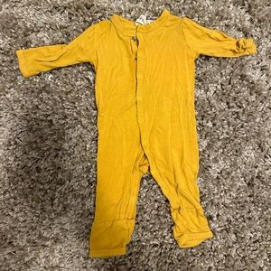 Newborn Kyte baby romper